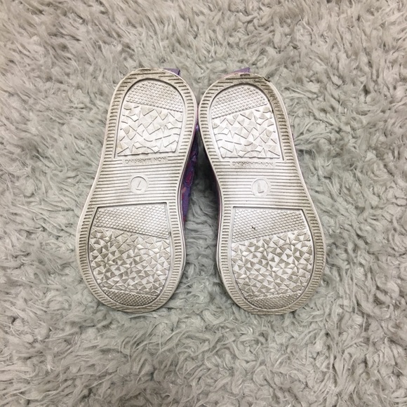 *SOLD* Paw Patrol Shoes - Picture 5 of 8